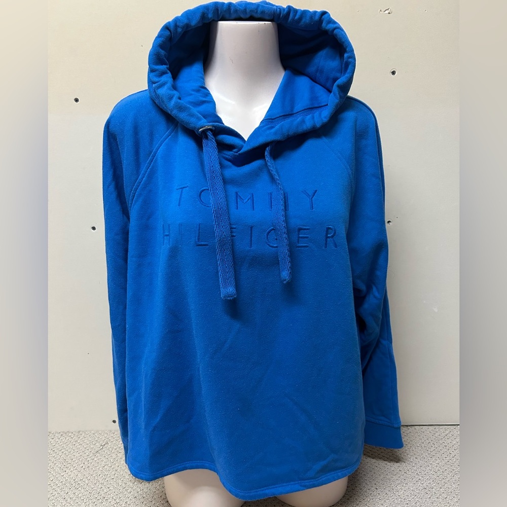 2/$75💥- SWEATER | Women’s Tommy Hilfiger sweater size large